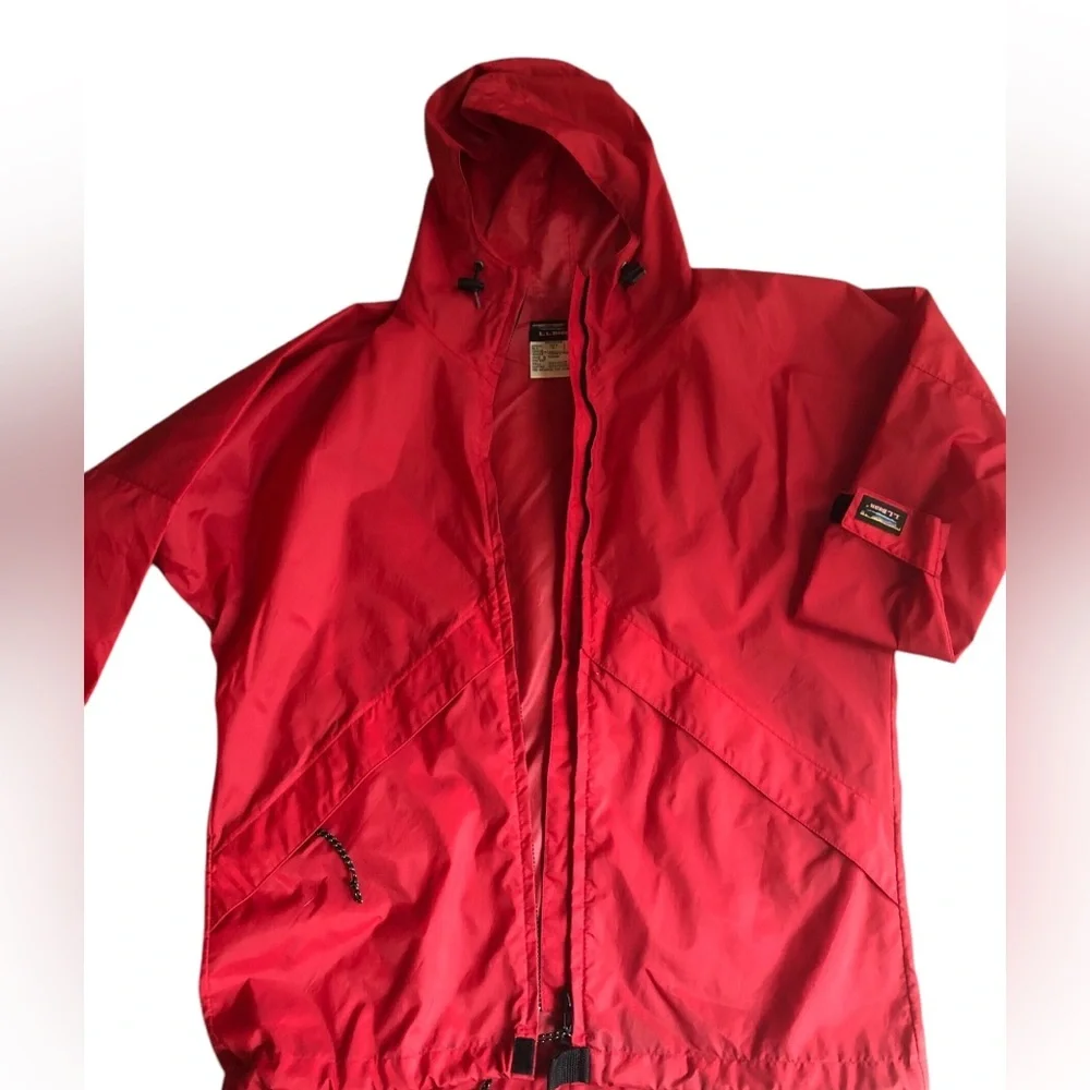 VINTAGE LL Bean JACKET WOMEN’S Small RED NYLON HOODED RAIN COAT
